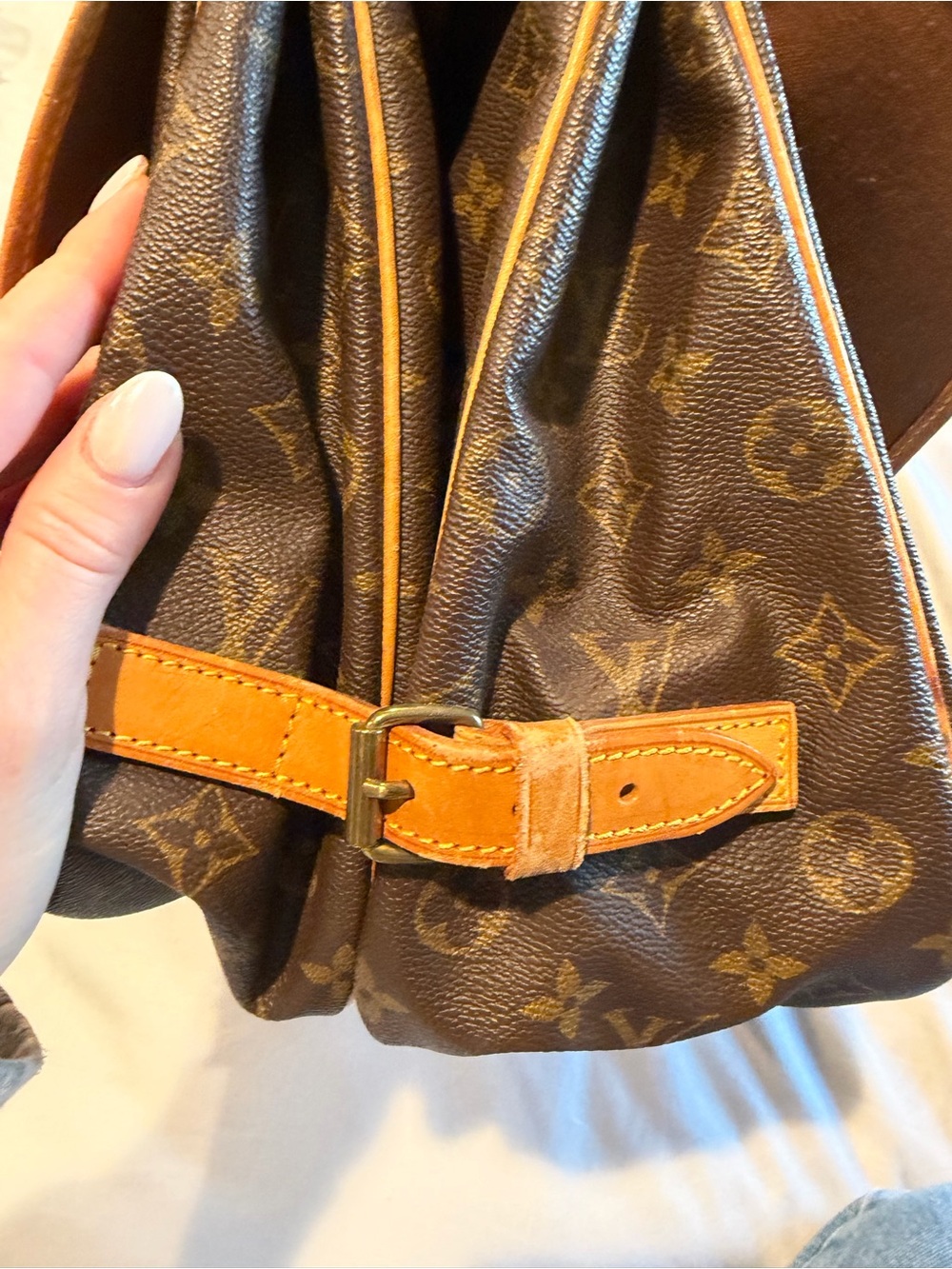 Louis Vuitton Leather Date Code Tab in Beige and Brown